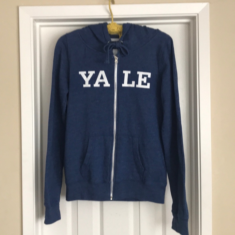 YALE hoodie!